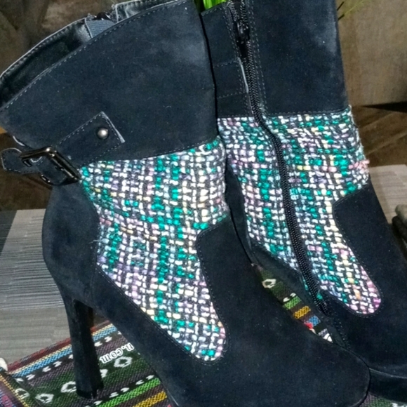 Boots - Picture 2 of 2